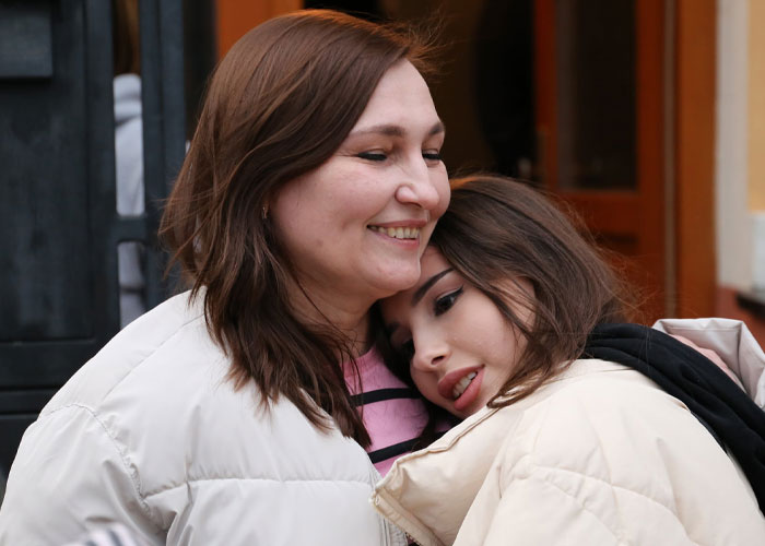 11-Year-Old Boy Who Traveled 600 Miles From Ukraine To Slovakia With Only A Phone Number On His Hand Reunites With His Mother 11-Year-Old Boy Who Traveled 600 Miles From Ukraine To Slovakia With Only A Phone Number On His Hand Reunites With His Mother