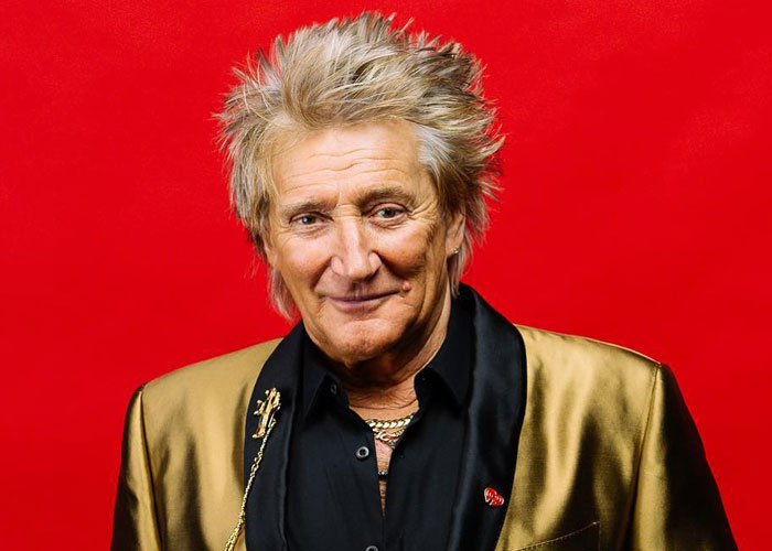 “My Ferrari Can’t Go Through,” Jokes Sir Rod Stewart Whilst Filling In Potholes Near His Essex Home “My Ferrari Can’t Go Through,” Jokes Sir Rod Stewart Whilst Filling In Potholes Near His Essex Home