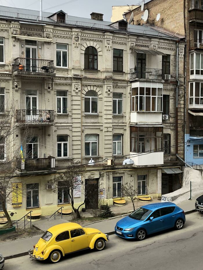 These Cars Parked In Kyiv, Ukraine Match Colors In The Ukrainian Flag