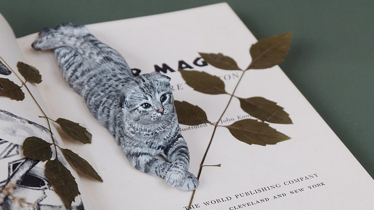 70 Tiny Animal Sculptures That I Created From Clay