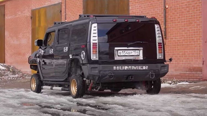 Russian Body Shop Put 13 Inch Lada Rims On This Hummer, And I Want To Gauge My Eyes Out