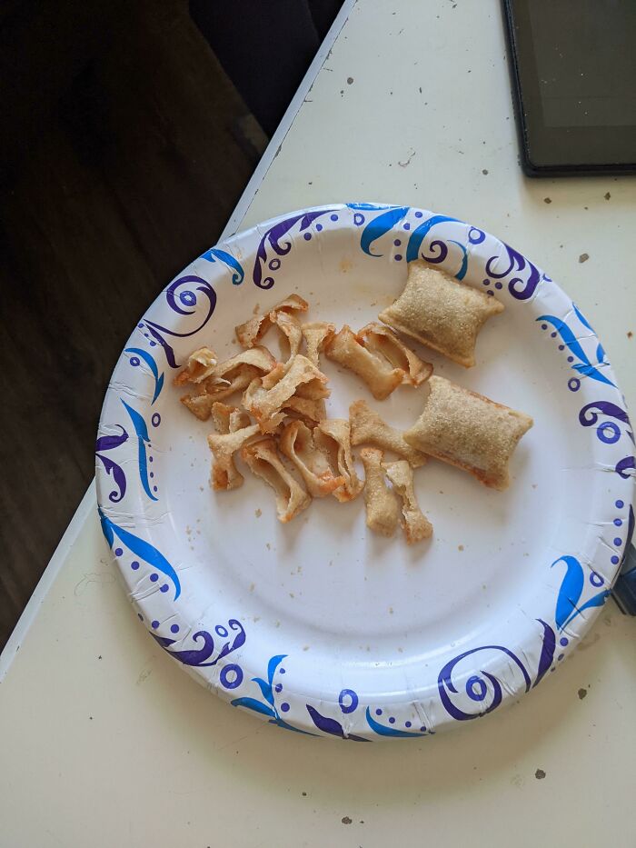 My Son's Best Friend Refuses To Eat The Crust On His Pizza Rolls