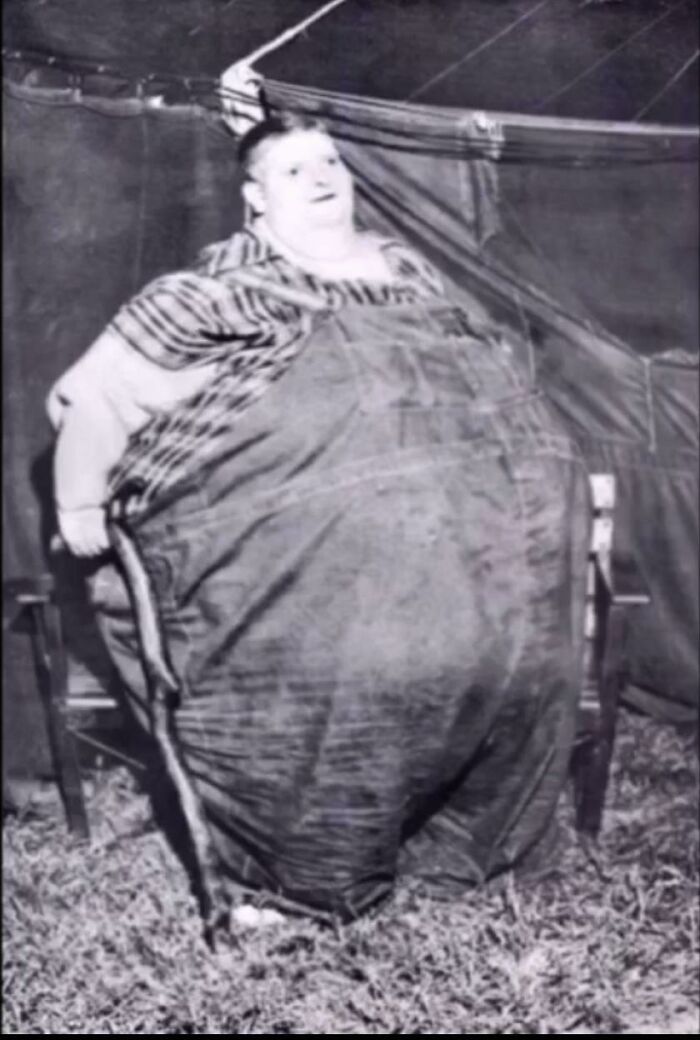 This Is Robert Earl Hughes, Born 7/4/1926. During His Lifetime He Was The Heaviest Human Being Recorded Weighing 1,071lb (486kg) He Remains The Heaviest Human In The World Able To Walk Without The Need Of Assistance