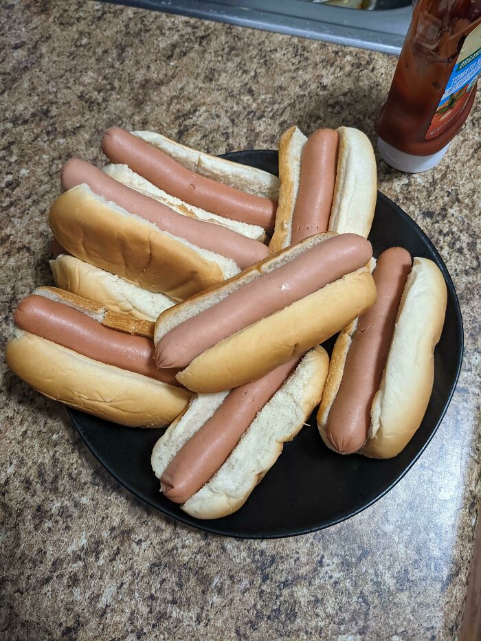 My Husband Like To Eat 8 Hotdogs For Dinner