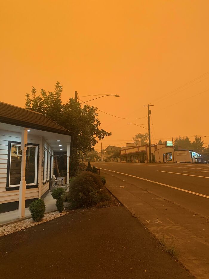 Last Summer’s Oregon Wildfires 30 Miles From Portland. Taken Midday With No Filter