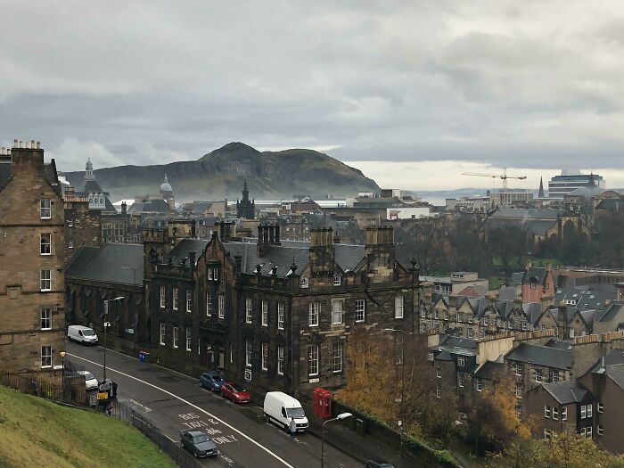 Went To Edinburgh And It Was Amazing. The Architecture Of The Buildings Was Mind Blowing