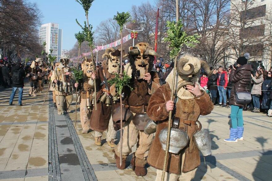 "Kukerstvo": Bulgarian Traditions And Customs (6 Pics) "Kukerstvo": Bulgarian Traditions And Customs (6 Pics)