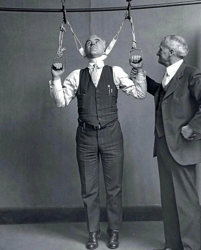 Trying Out The ‘Stretching Device’ That Miraculously Claimed To Increase Your Height By 2-6 Inches (5-15cm) | 1931