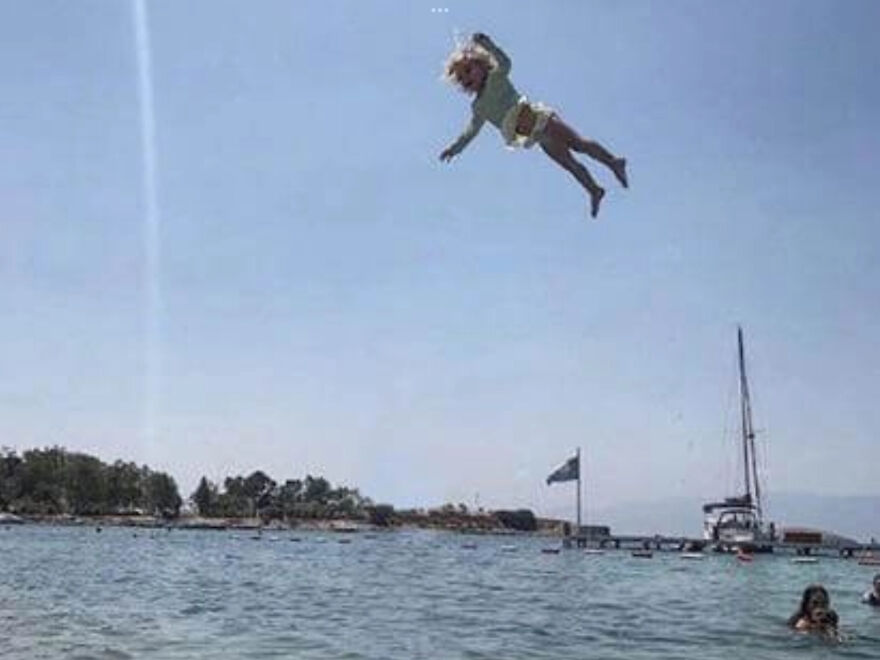 I Found 24 Of The Funniest And Weird Cursed Images