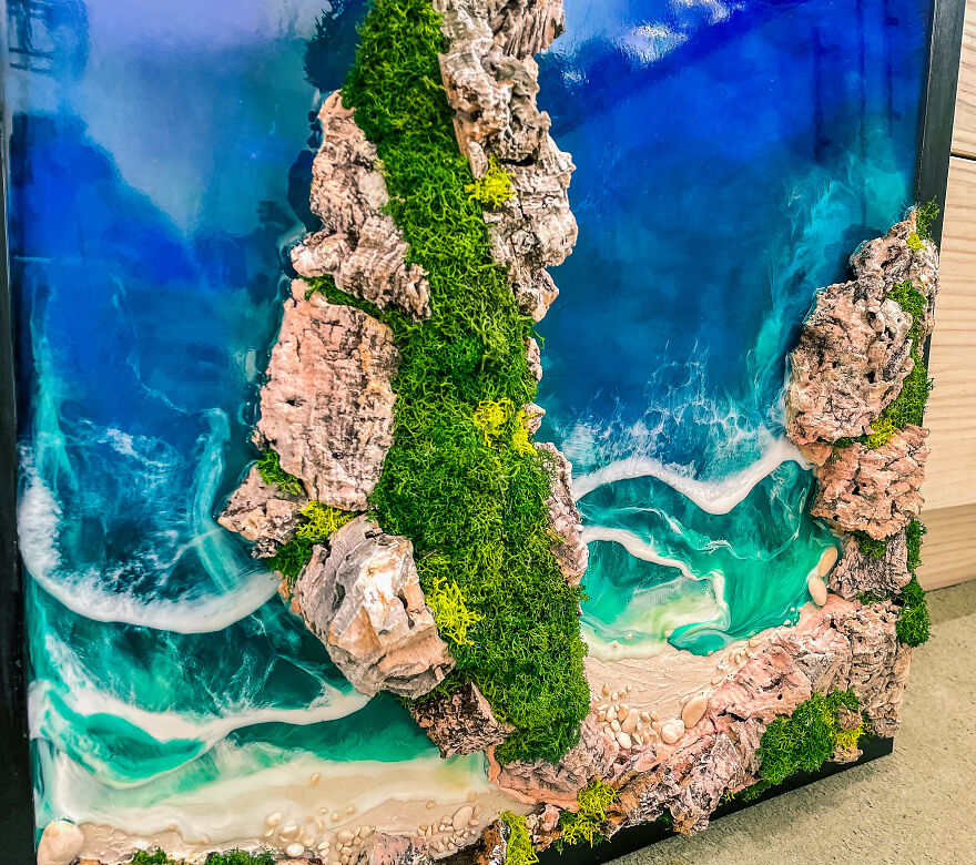 I Made These Beach-And-Lake-Inspired Wall Art Pieces With Preserved Moss