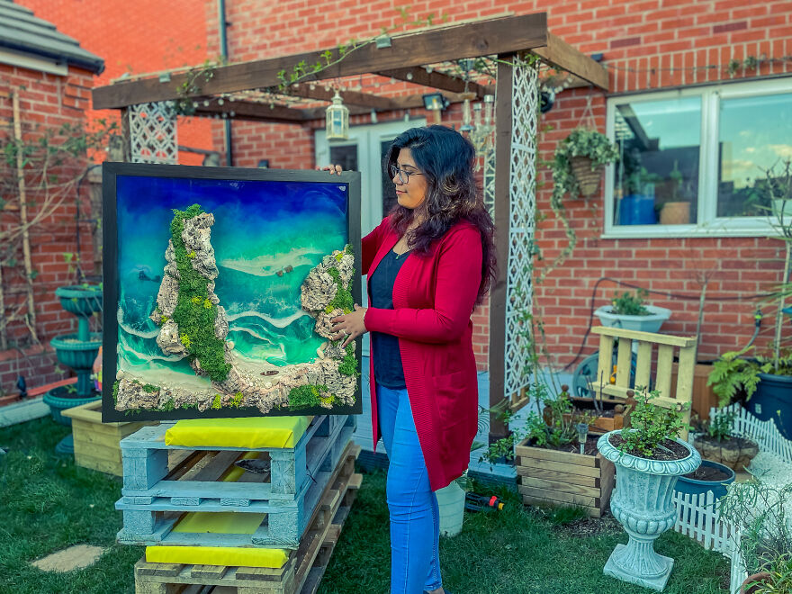 I Made These Beach-And-Lake-Inspired Wall Art Pieces With Preserved Moss