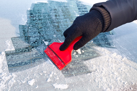 Ice-Scraper-6243e3b8ea34d.jpg