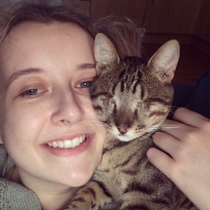 Love Is Blind: Cat From Greece Finds A Loving Home In Londoner's Home, Goes Viral On TikTok