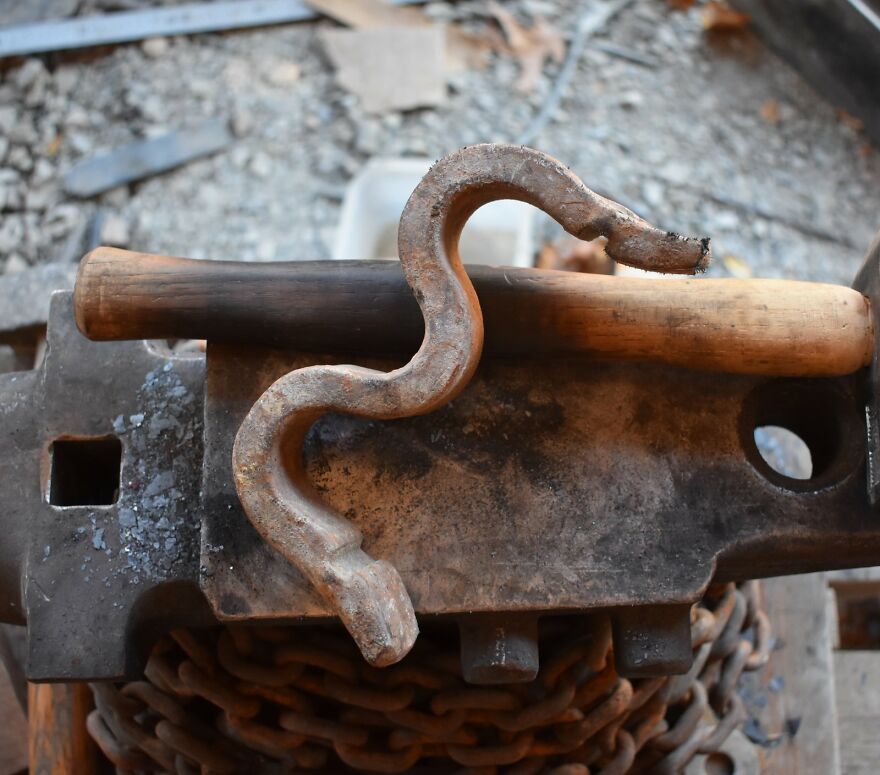 I Forged This Beautiful Sword From Rusty Scrap Steel I Forged This Beautiful Sword From Rusty Scrap Steel