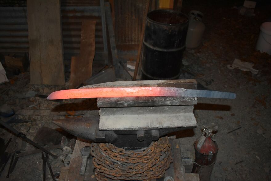 I Forged This Beautiful Sword From Rusty Scrap Steel