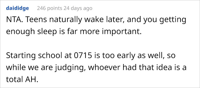 Teenager Asks “AITA For Locking My Door At Night” To Avoid Being Woken Up At 4:30 AM By Their Mom Teenager Asks “AITA For Locking My Door At Night” To Avoid Being Woken Up At 4:30 AM By Their Mom