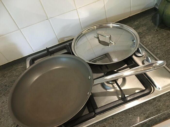 2nd Hand Isnt 2nd Rate. $150-200 Stainless Steel Frypan And Cover For $20 In Great Condition