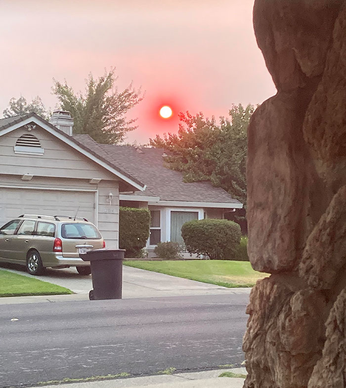 The Smoke From Wildfires Around Where I Live Turned The Sun Red