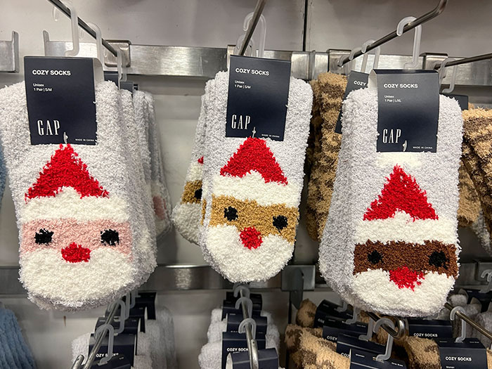 You Can Now Choose The Race Of Santa On Gap Socks