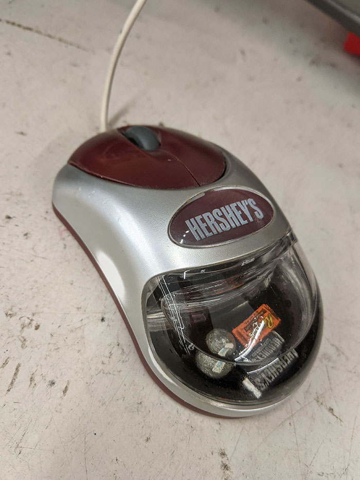 Goodwill Find: Hershey's PC Mouse Has Built-In Aquarium With Tiny Floating Candies