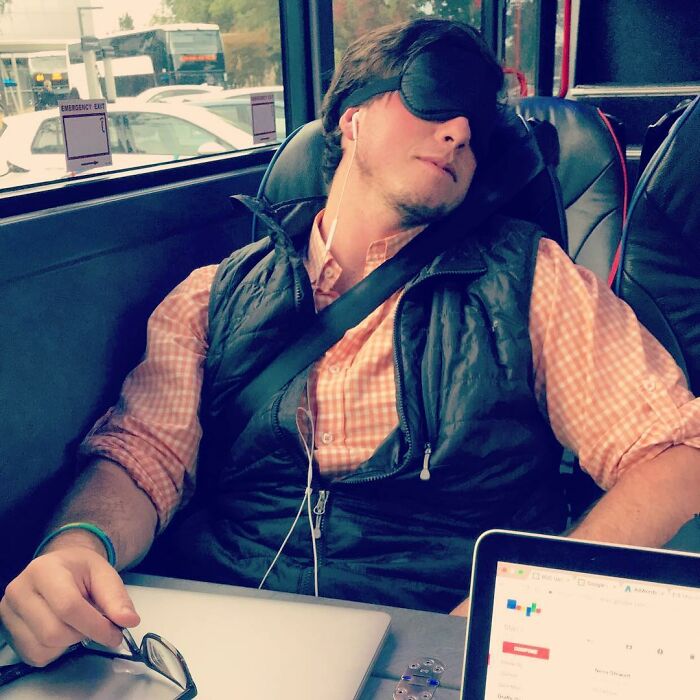 Ex-Google Employee Reveals How Free Perks In The Office Trick Workers Into Actually Working More, Lists Examples From His Job Ex-Google Employee Reveals How Free Perks In The Office Trick Workers Into Actually Working More, Lists Examples From His Job