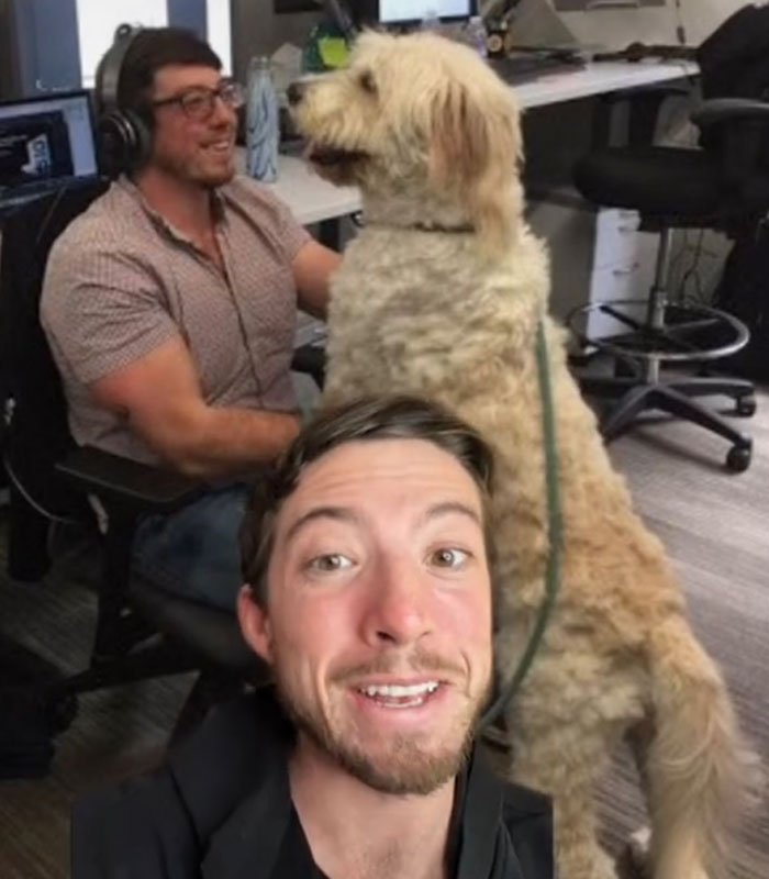 Ex-Google Employee Reveals How Free Perks In The Office Trick Workers Into Actually Working More, Lists Examples From His Job Ex-Google Employee Reveals How Free Perks In The Office Trick Workers Into Actually Working More, Lists Examples From His Job