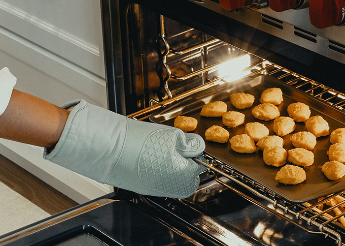 30 People Reveal What Things They Do In Their Kitchen That They Keep A Secret
