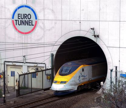 euro-tunnel-62402624d7524.jpg
