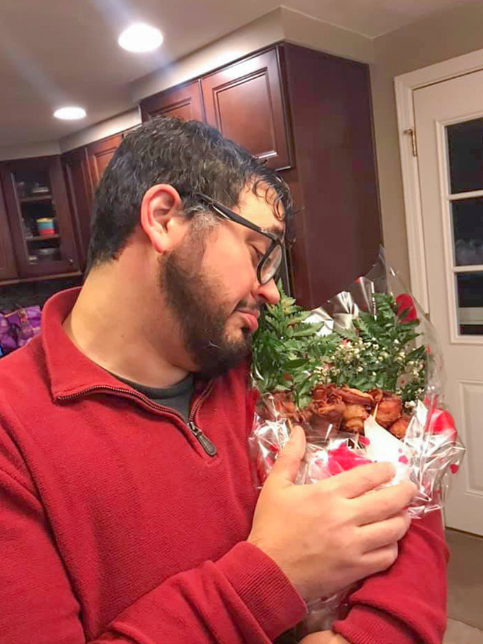 Guys, We’ve Been Doing It Wrong. My Wife Got Me A Bouquet Of Bacon