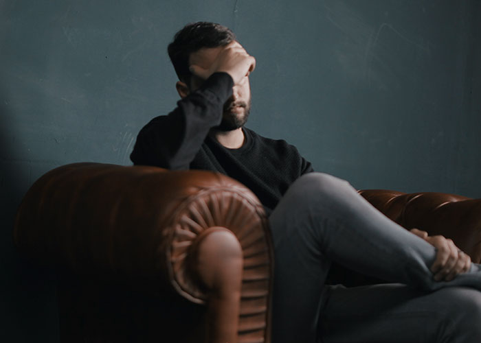 Gay Man Tells His Elderly Parents That He Won't Move Back Because Of The "Bad Memories Of Growing Up" There, Family Drama Ensues Gay Man Tells His Elderly Parents That He Won't Move Back Because Of The "Bad Memories Of Growing Up" There, Family Drama Ensues