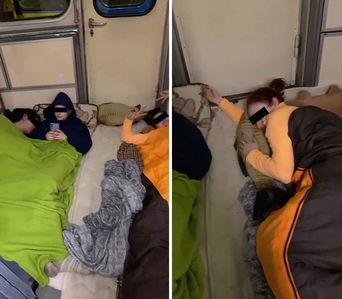 Gente durmiendo en un vagón de metro mientras los sistemas de transporte metropolitano se convierten en refugios antibombas