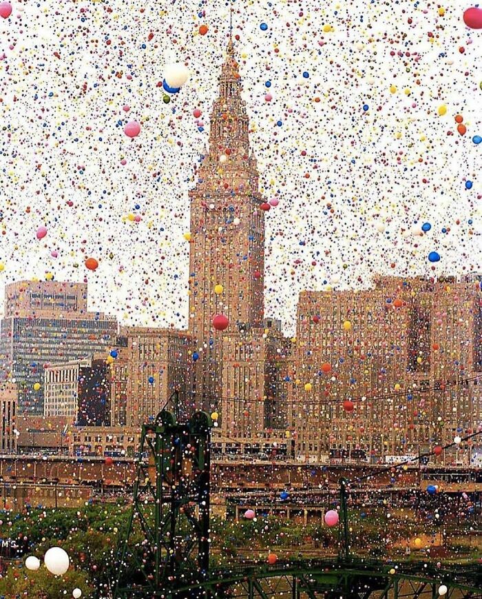 1.5 Million Helium Balloons Released By Charity Organisation United Way Of Cleveland