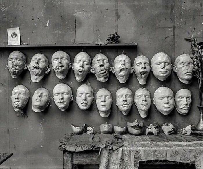 Masks Worn By Soldiers Whose Faces Were Mutilated By War