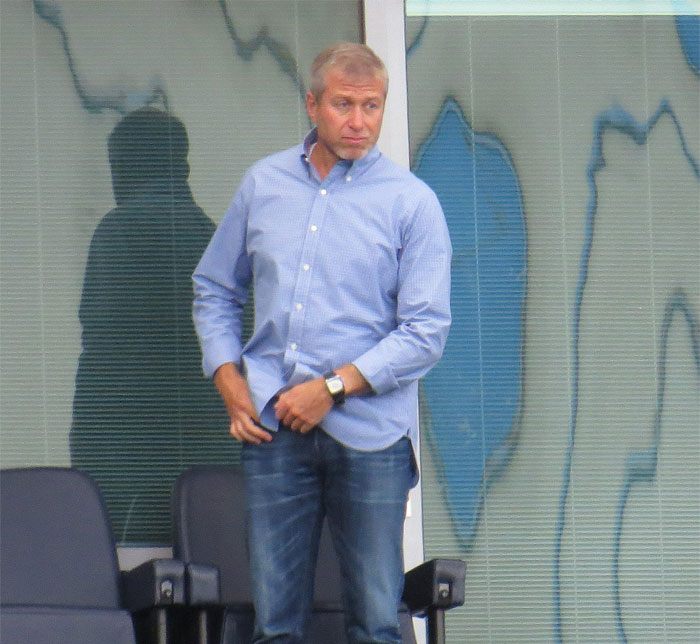 Russian Oligarch Roman Abramovich Made A Statement He Is Selling His Chelsea Fc And Will Donate The Proceeds From The Sale To Help Victims Of The War In Ukraine
