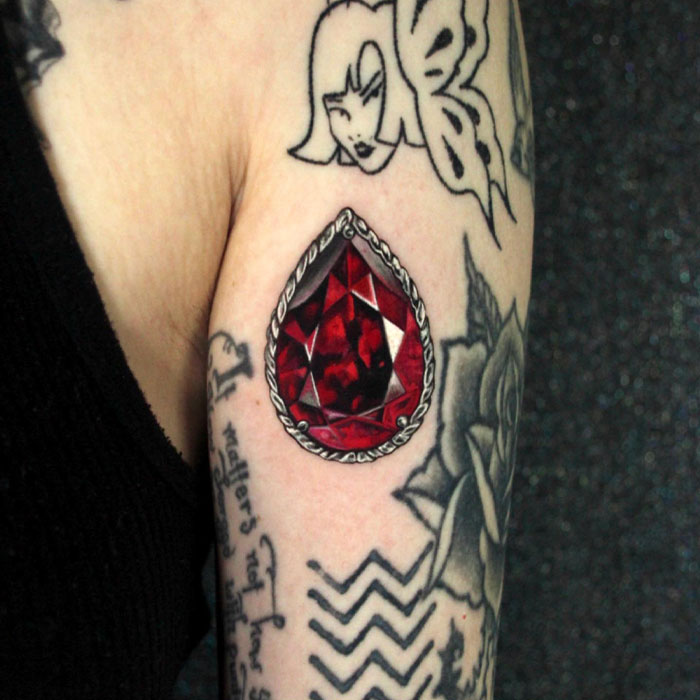 People Go To This Artist For “Permanent Jewelry” Tattoos (40 Pics)