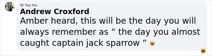 Johnny Depp’s Fan Brought Two Emotional Support Alpacas Outside The Court To “Brighten His Day” Johnny Depp’s Fan Brought Two Emotional Support Alpacas Outside The Court To “Brighten His Day”