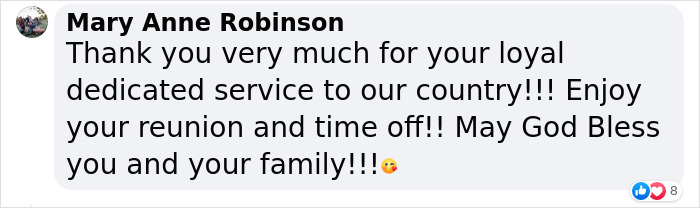 Woman Is Frozen In Place After Seeing Her Mom Enter The Classroom She’s Teaching After 11 Months Of Deployment Woman Is Frozen In Place After Seeing Her Mom Enter The Classroom She’s Teaching After 11 Months Of Deployment