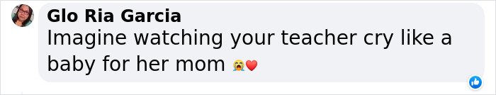 Woman Is Frozen In Place After Seeing Her Mom Enter The Classroom She’s Teaching After 11 Months Of Deployment Woman Is Frozen In Place After Seeing Her Mom Enter The Classroom She’s Teaching After 11 Months Of Deployment