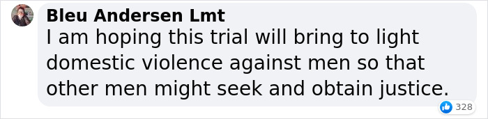 Johnny Depp’s Fan Brought Two Emotional Support Alpacas Outside The Court To “Brighten His Day” Johnny Depp’s Fan Brought Two Emotional Support Alpacas Outside The Court To “Brighten His Day”