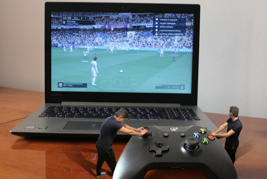 Playing Fifa...
