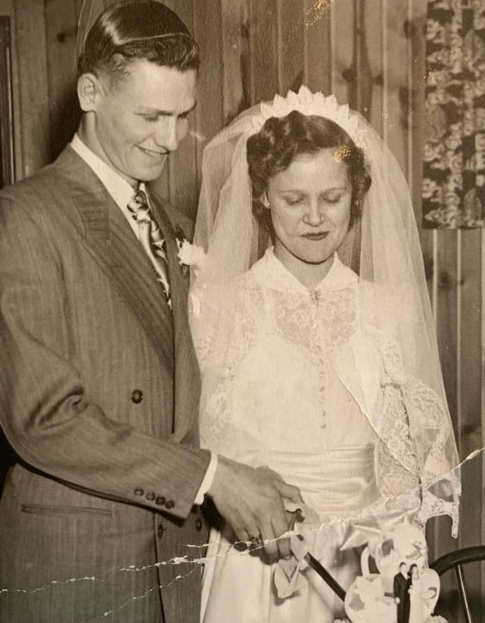 Woman Puts On Her Original Wedding Dress To Celebrate 70 Years Of Marriage With Her Husband