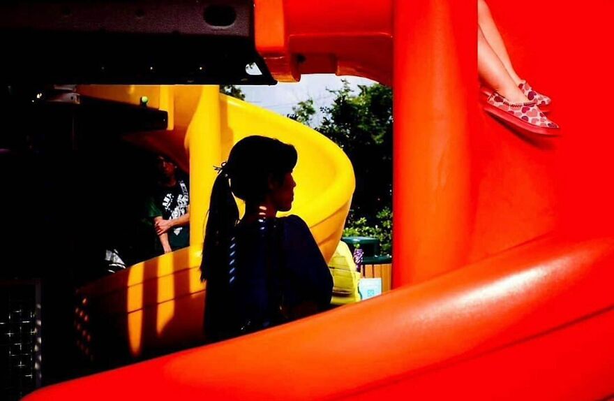 This Instagram Account Features Amusing Street Photographs And Has More Than 500 Thousand Followers (95 New Pics)