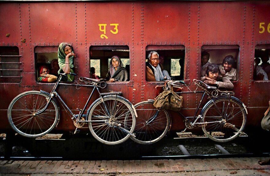 This Instagram Account Features Amusing Street Photographs And Has More Than 500 Thousand Followers (95 New Pics)