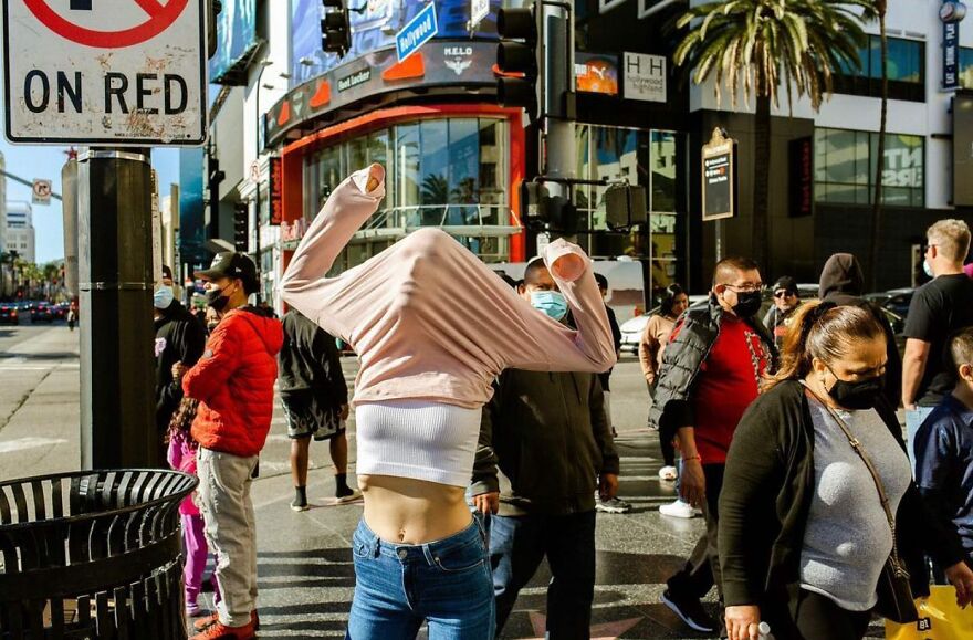 This Instagram Account Features Amusing Street Photographs And Has More Than 500 Thousand Followers (95 New Pics)