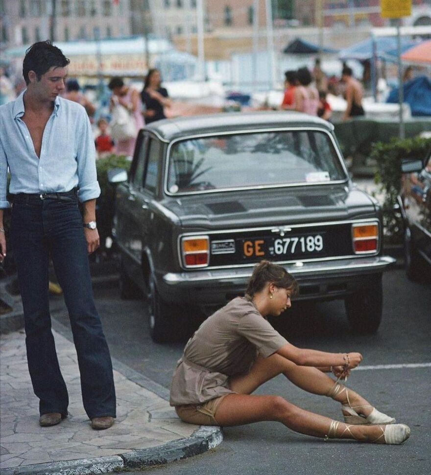 This Instagram Account Features Amusing Street Photographs And Has More Than 500 Thousand Followers (95 New Pics)