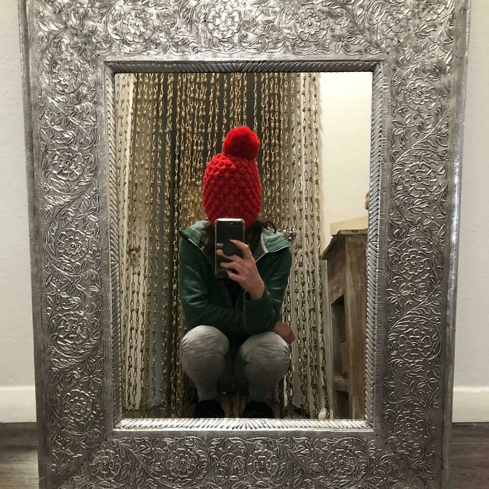 Not Sure If My Girlfriend Is Trying To Sell The Mirror Or About To Drop The Hottest Album Of 2021