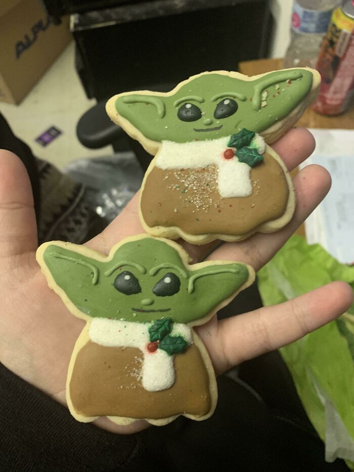 Had To Work On Christmas Eve But These Adorable Cookies Made By My Old Boss Made It Worth It