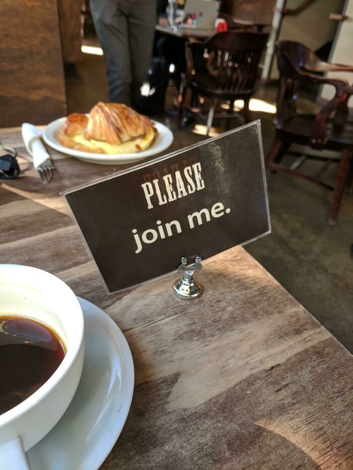 This Cafe Lets You Silently Tell People You're Willing To Share Your Table