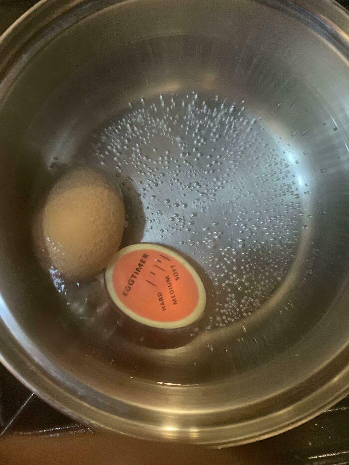 An Egg Timer That Shows You How Hard Your Egg Is By Cooking It With The Egg