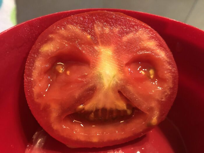 This Terrifying Tomato